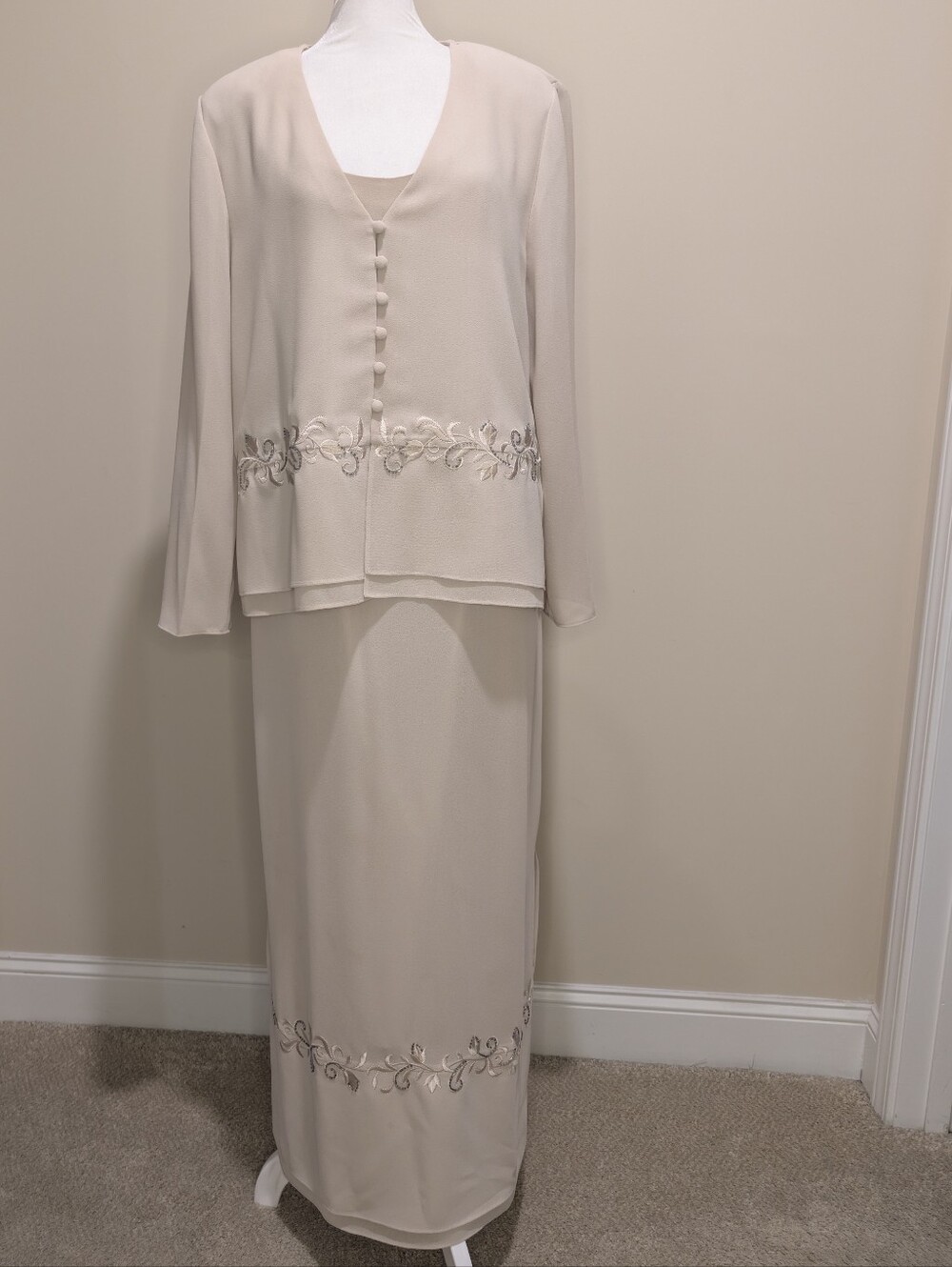 Jessica Howard Beige Embroidered Maxi Dress Set- Vintage